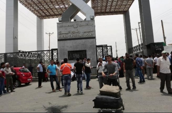 Egypt opens Rafah border one day for Hajj pilgrims - ảnh 1